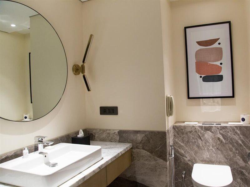 Radisson Blu Mumbai International Airport酒店 外观 照片 Bathroom