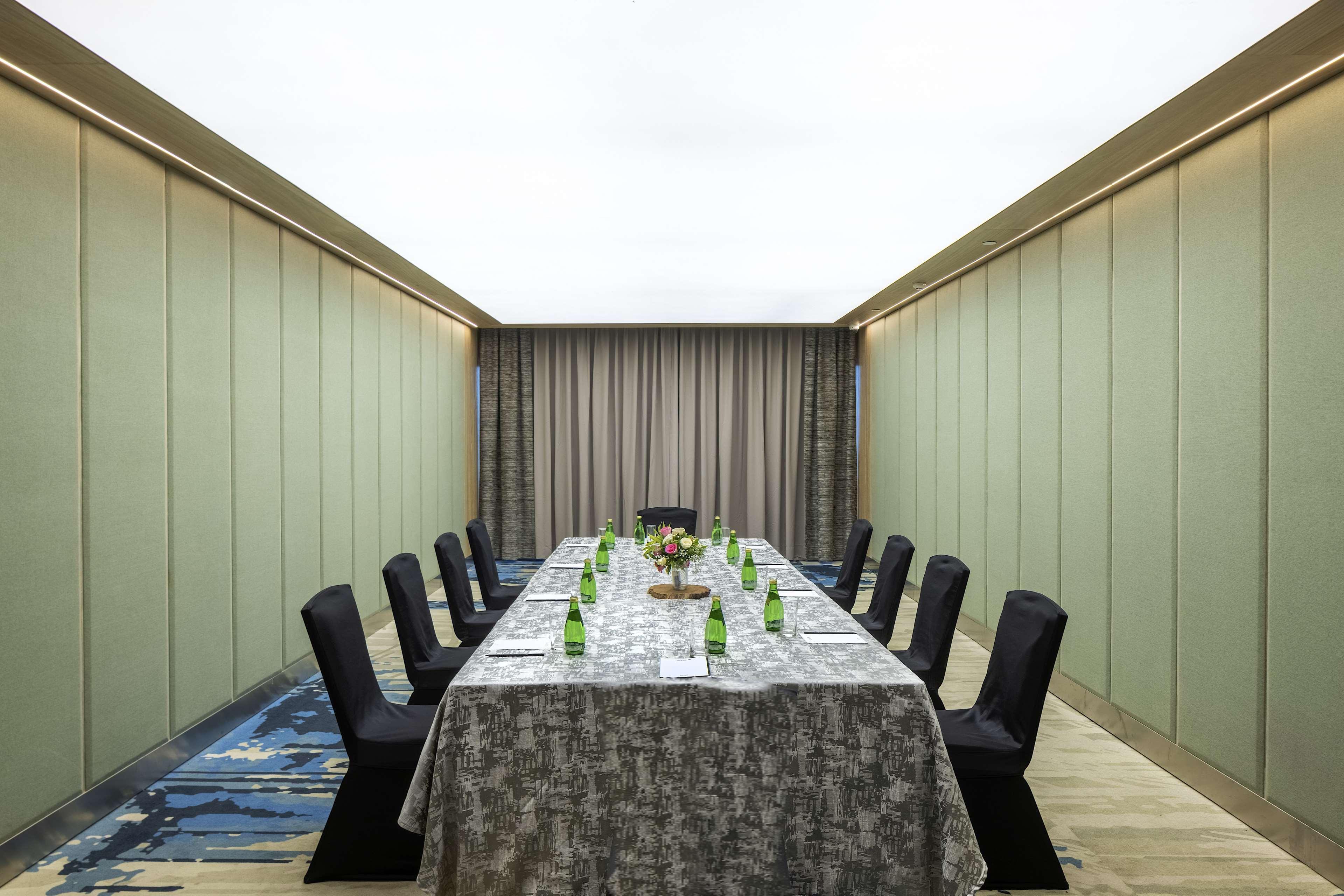Radisson Blu Mumbai International Airport酒店 外观 照片 The meeting room