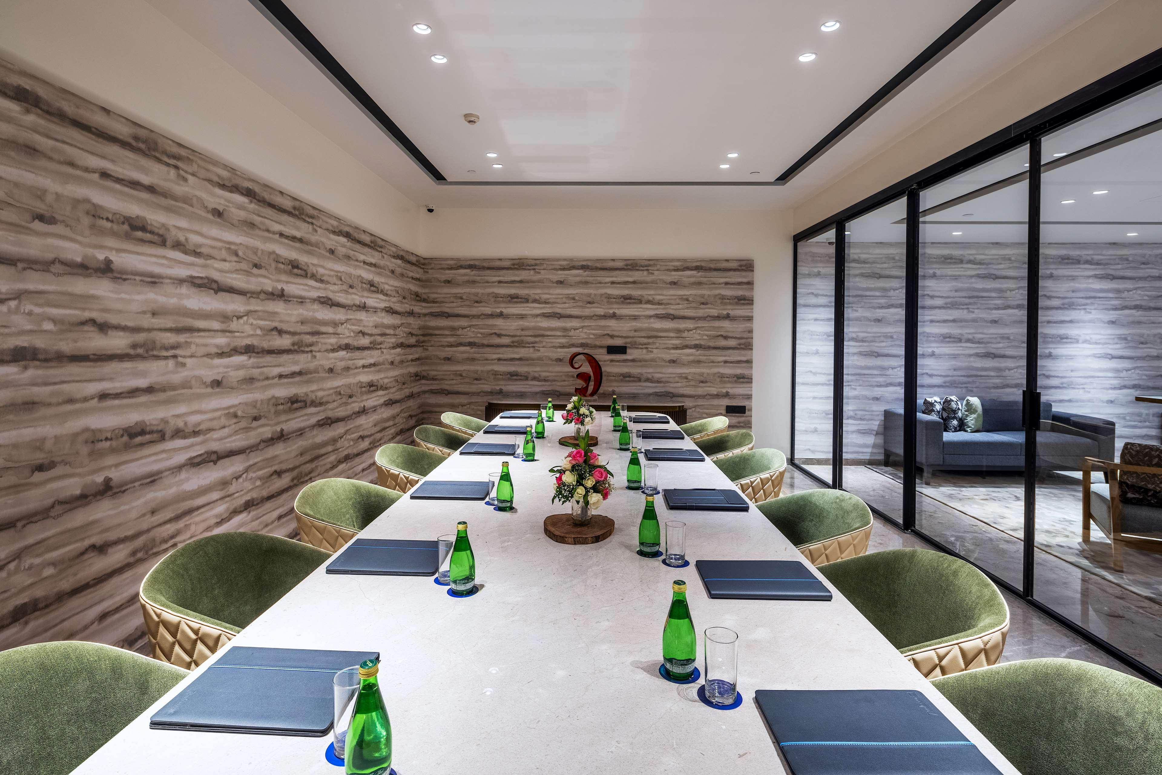 Radisson Blu Mumbai International Airport酒店 外观 照片 Meeting room at the hotel