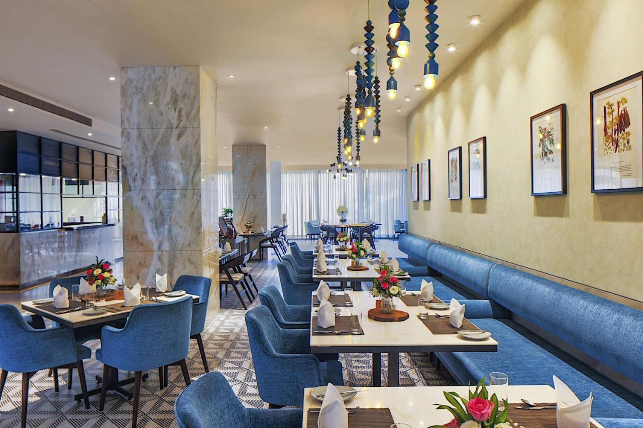 Radisson Blu Mumbai International Airport酒店 外观 照片 The restaurant